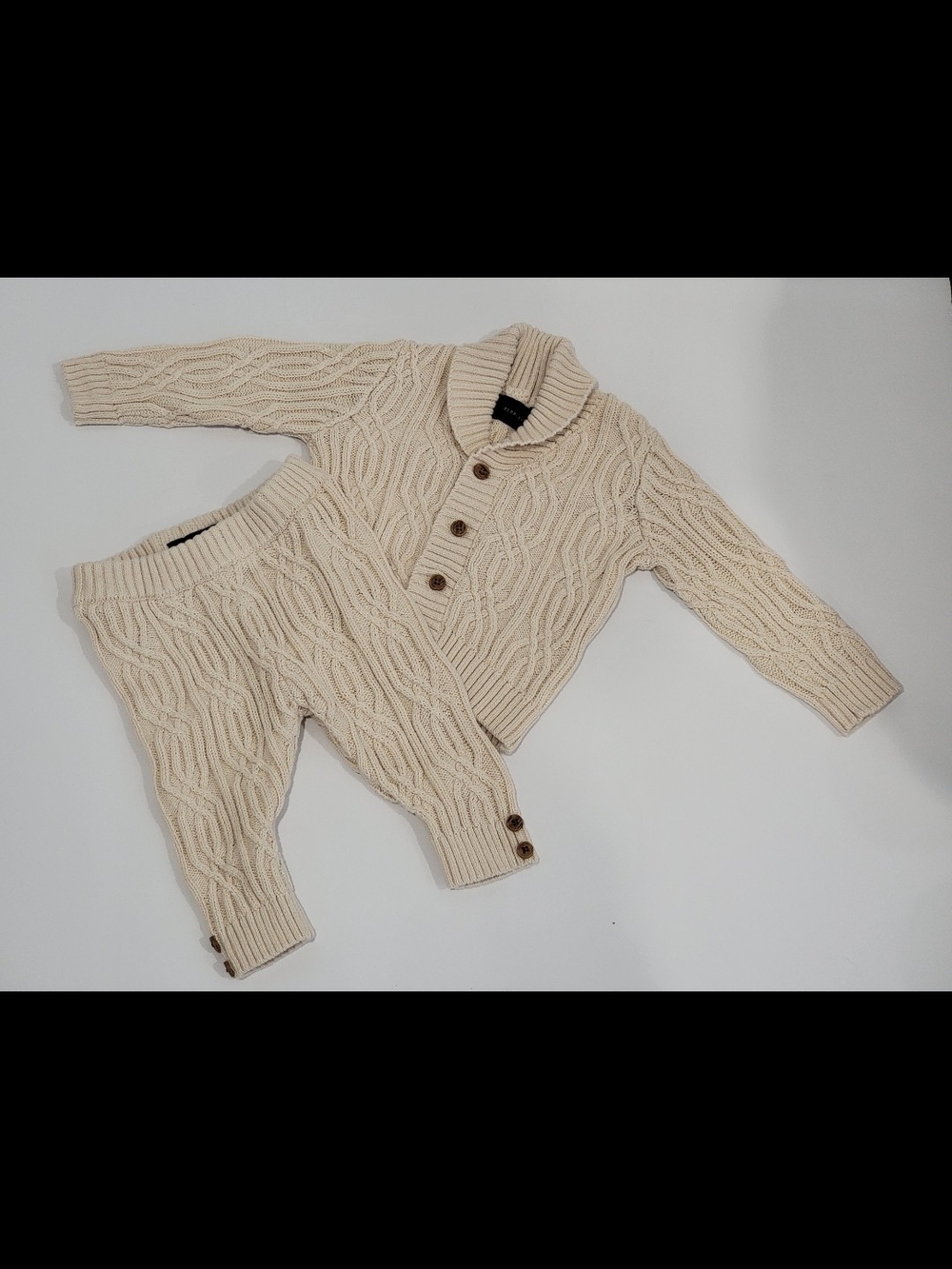 (Size 3-6mo) Perry Ellis Infant 2-Piece Cable-Knit Sweater Set - Beige